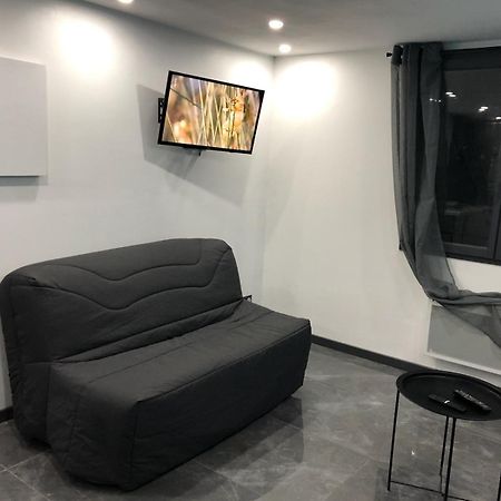 Appartement Tout Proche De Bourg-En-Bresse Peronnas Exterior foto